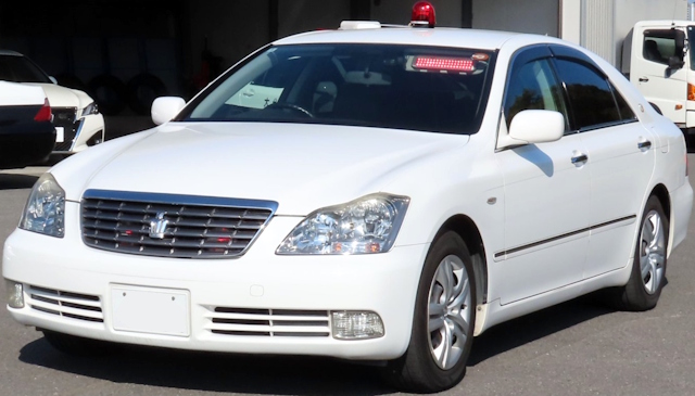 �N���E��