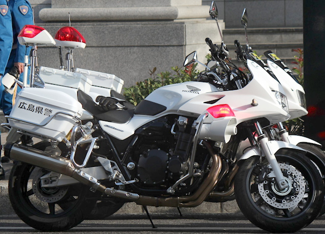 CB1300P