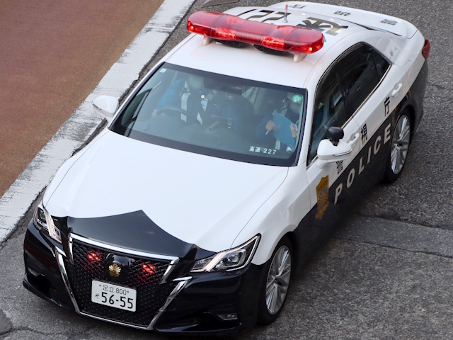 �N���E��