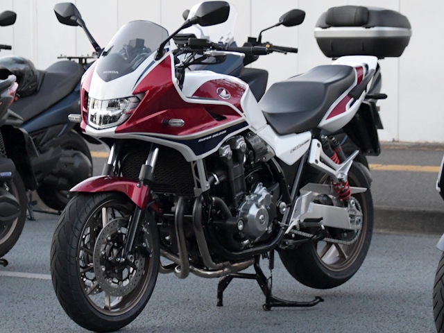 CB1300�X�[�p�[�{���h�[��