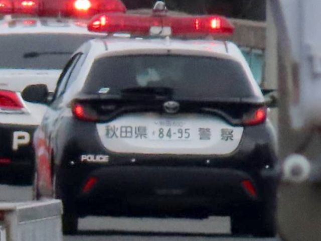 ���A