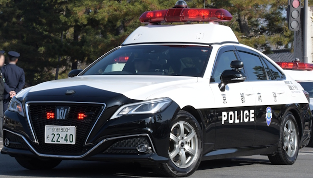 �N���E��